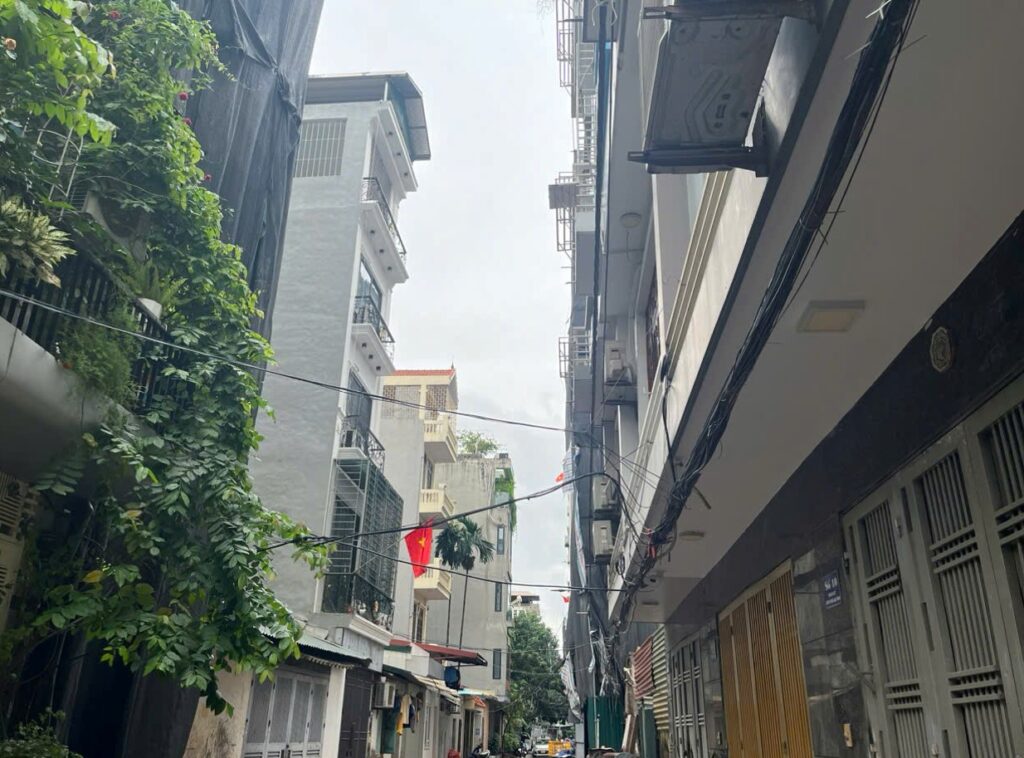 Mua căn nhà 8 tỷ đồng ở Hà Nội, sau 1 năm có khách trả giá 15 tỷ, chủ nhà sốc: "Không ngờ giá nhà tăng nhanh như vậy"