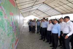 Phó Thủ tướng Nguyễn Chí Dũng kiểm tra thực tế tuyến cao tốc Tuyên Quang - Hà Giang