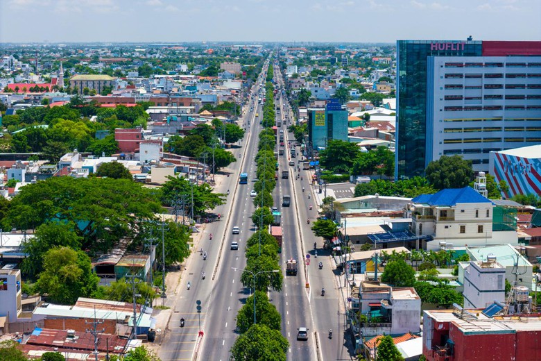 TP.HCM thống nhất kéo dài metro số 2 dọc quốc lộ 22 đến ranh tỉnh Tây Ninh, nhằm tăng cường kết nối liên vùng và đáp ứng nhu cầu vận tải; dự án dự kiến khởi công trong quý IV/2026.
