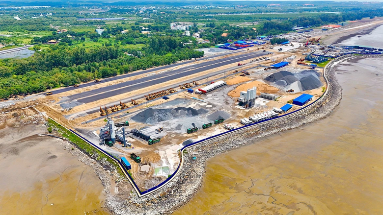 Kể từ hôm nay (1/10), Luật Phát triển đô thị (Luật số 18/2026/QH16) chính thức có hiệu lực thi hành với nhiều điểm mới về cơ chế, chính sách thúc đẩy phát triển đô thị đặc biệt; phát triển khu kinh tế đặc biệt…